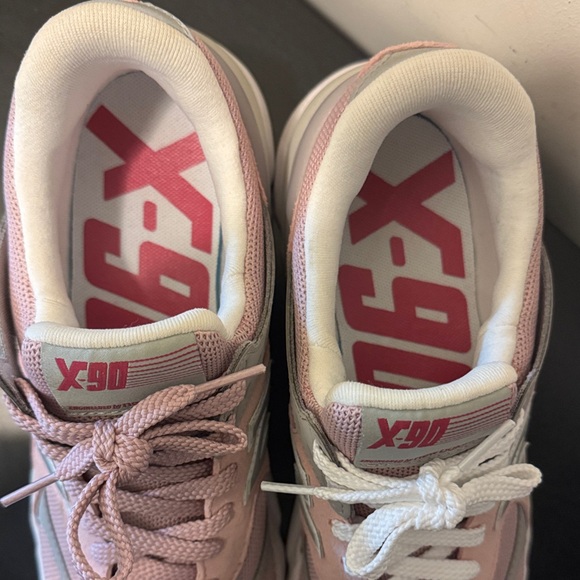 New Balance X- 90 Pink and Gray Athletic Shoes - Picture 6 of 10